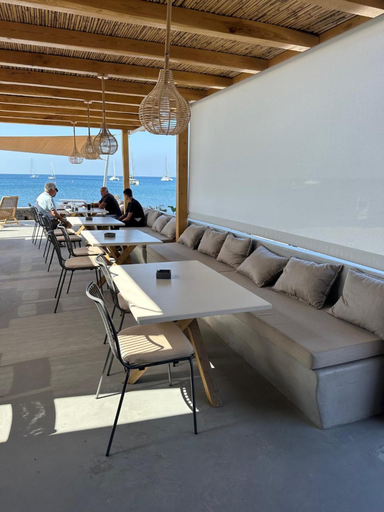 Akrotiri Hotel Exteriér fotografie